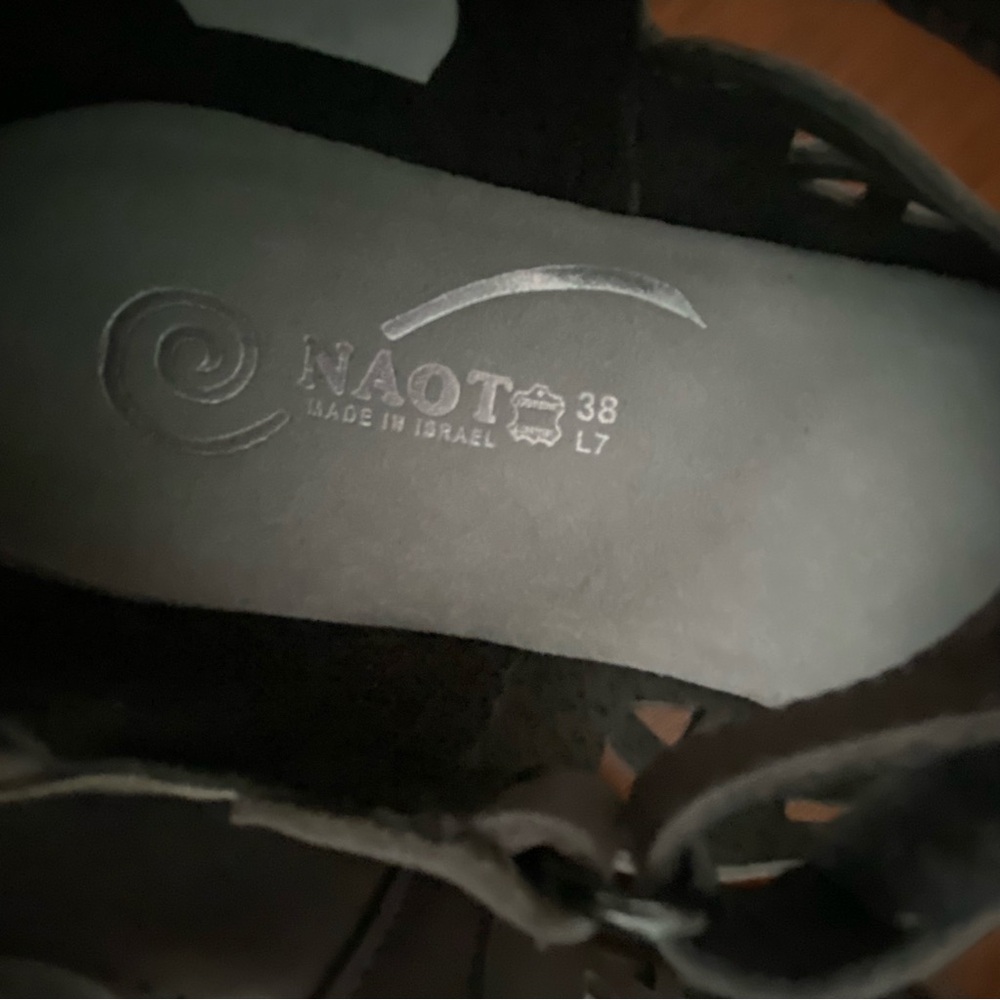 Naot Agathis 38 US 7-7.5 Leather Mary Jane Smoke  Gray Comfort Gorpcore Flats - Picture 8 of 8